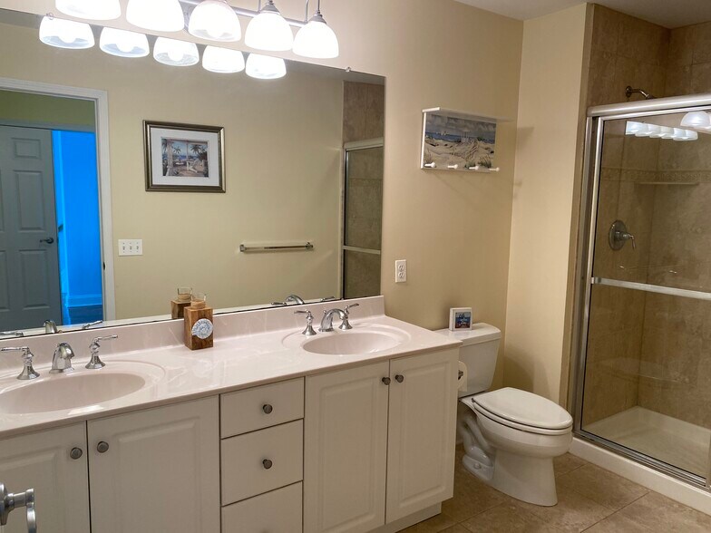 Master Bath - 15 Sumner Ave