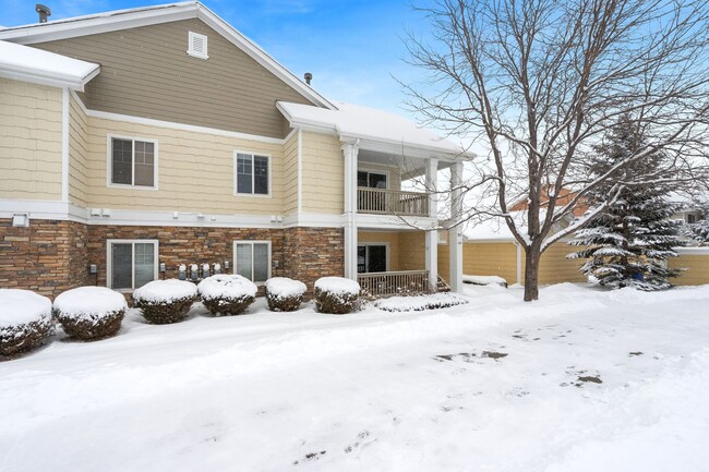 Building Photo - Great 2 Bed 2 Bath Condo in Loveland Avail...