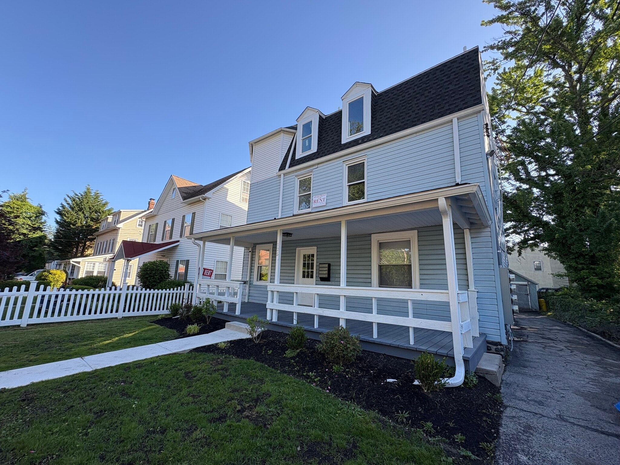 Building Photo - 125 Sibley Ave