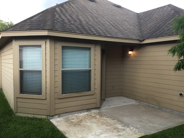 Building Photo - 2411 Morgan Ridge Ln