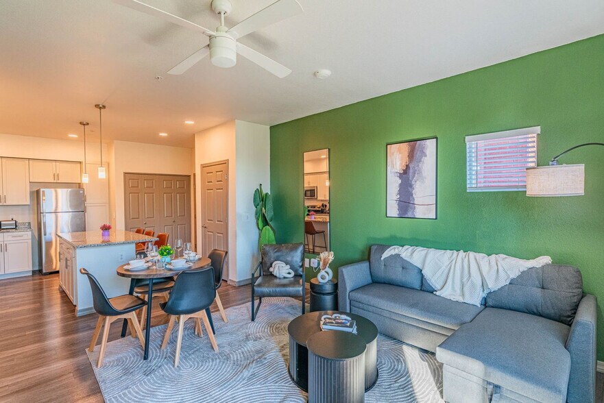 Building Photo - 9456 W Georgia Ave