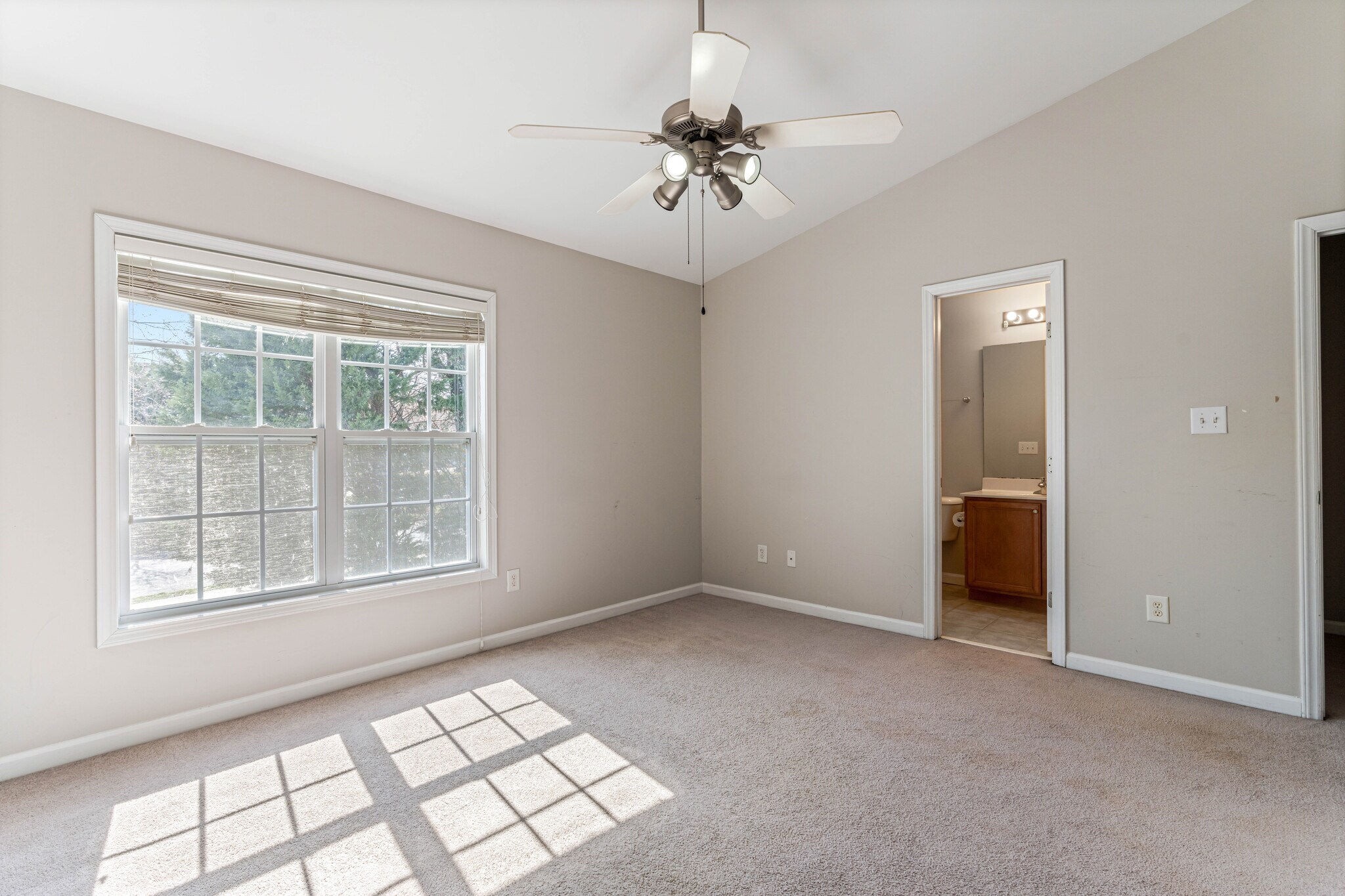 Building Photo - 2120 Piney Brook Rd