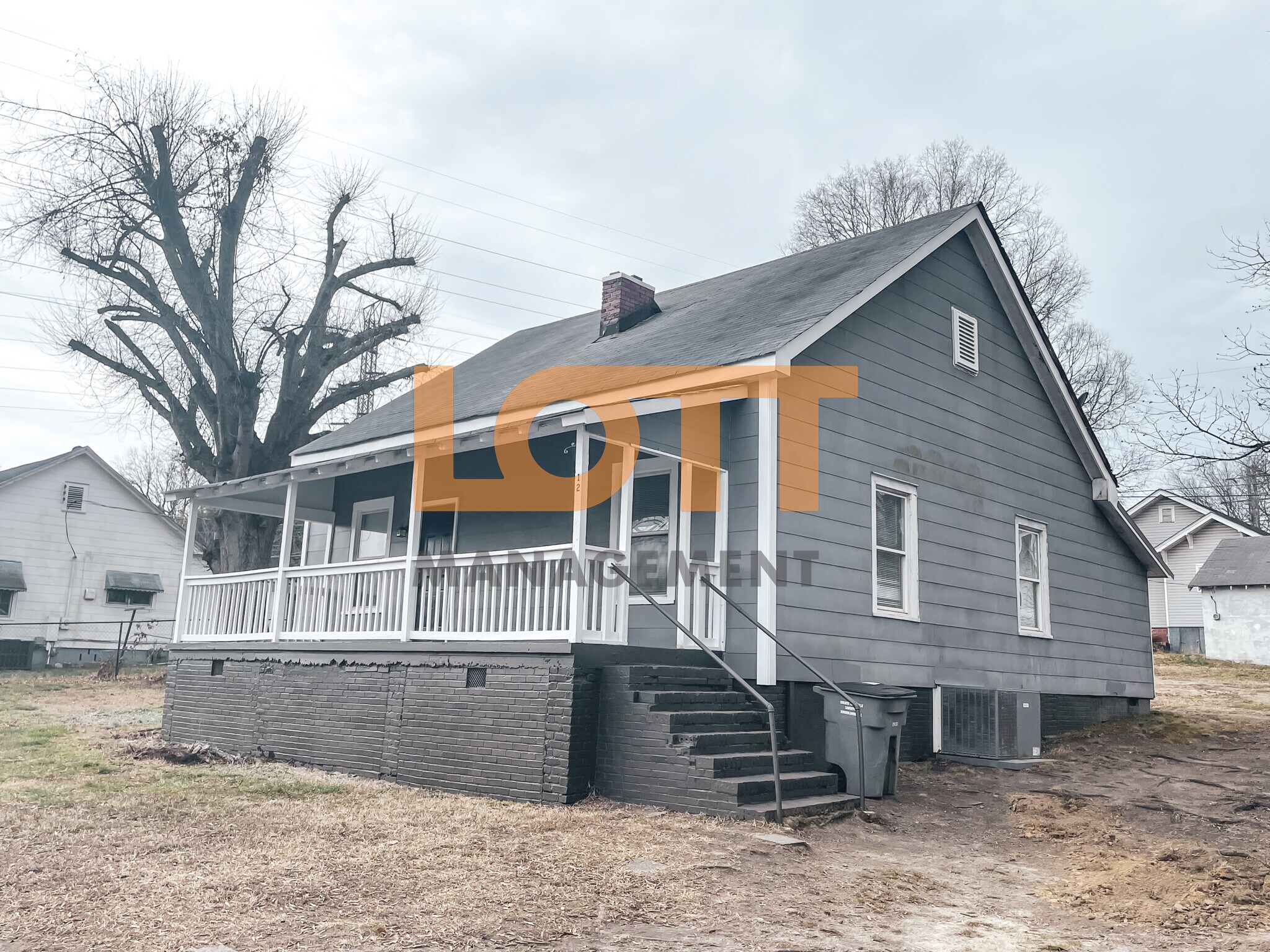 Building Photo - 12 N YMCA ST