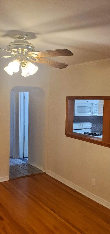 Building Photo - 196-38 Pompeii Ave