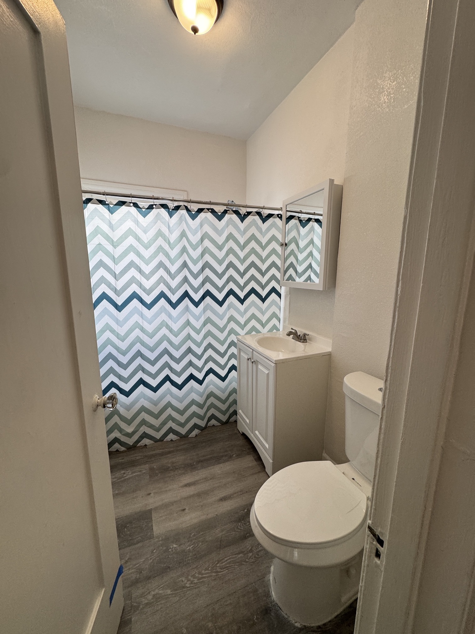 Building Photo - 4915 San Vicente Blvd