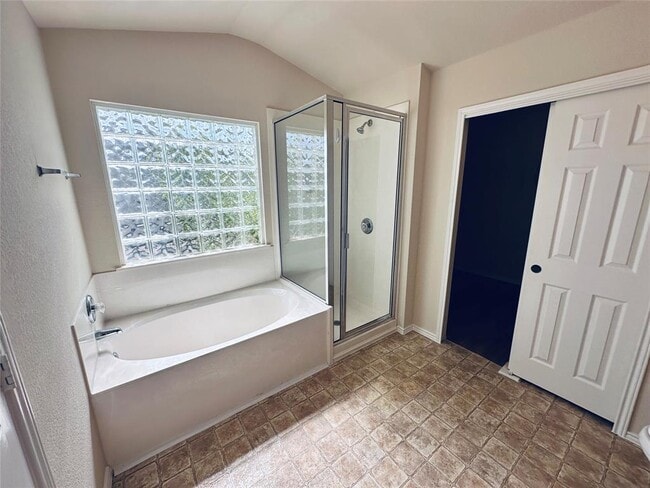 Building Photo - 408 Yucca House Dr