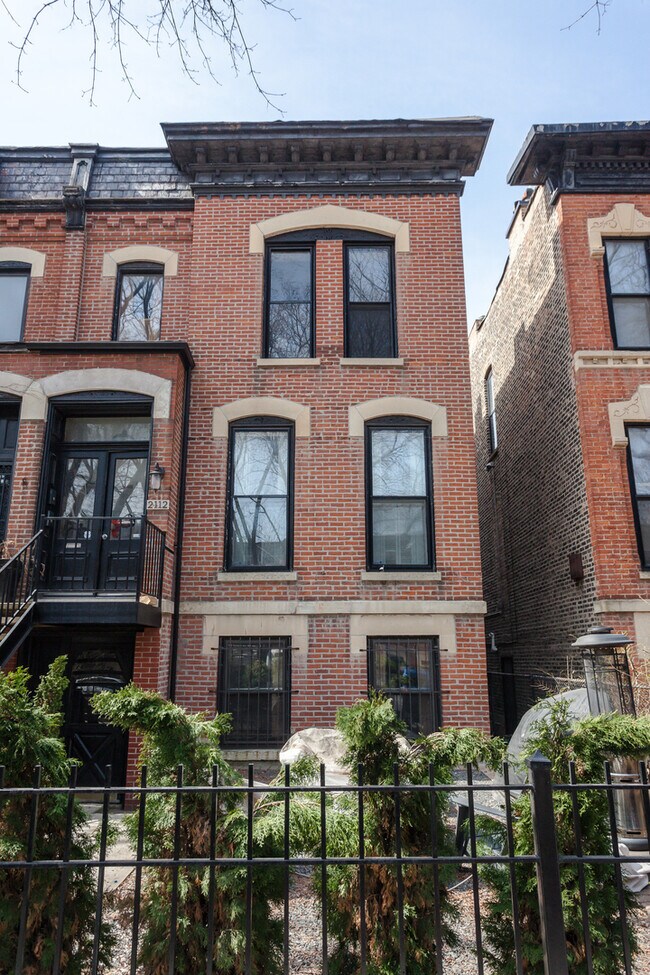 Building Photo - 2112 N Bissell St