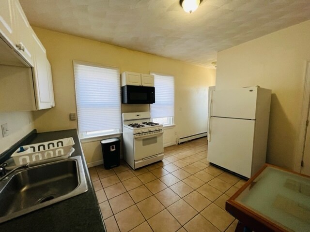 Building Photo - 40 Litchfield St