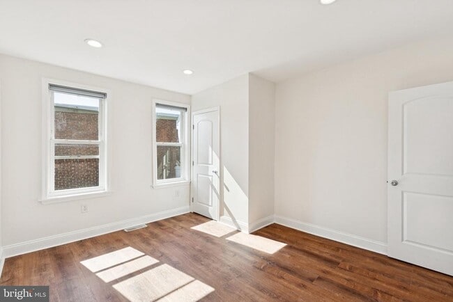 Building Photo - 2348 E Allegheny Ave