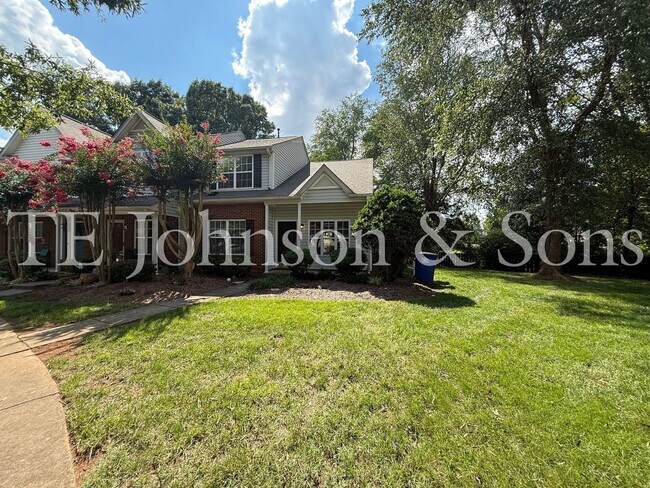 Building Photo - 3355 Kensington Pl