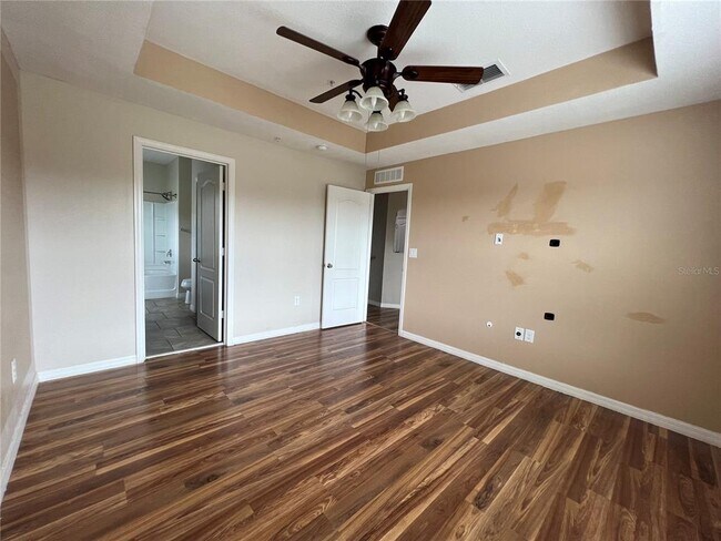 Building Photo - 2137 Betsy Ross Ln