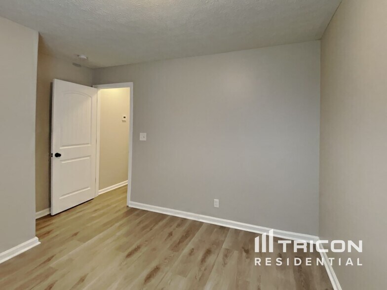 Building Photo - 980 Culverson Ct