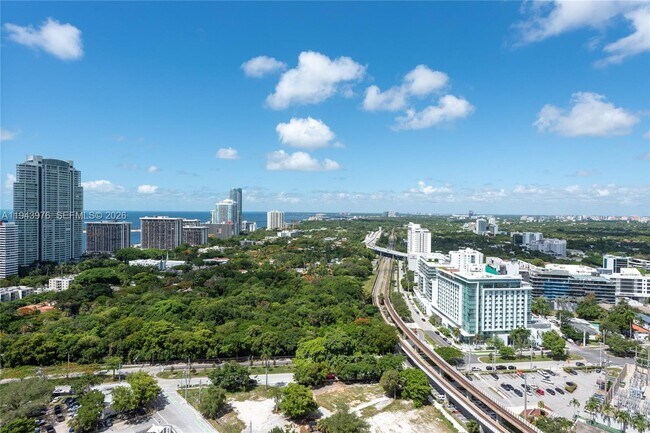 Building Photo - 60 SW 13th St