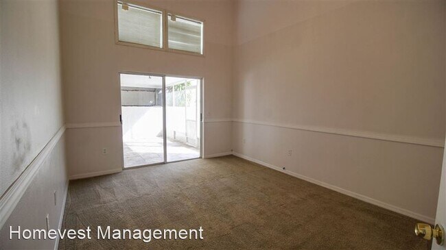 Building Photo - 913 Red Dandy Dr