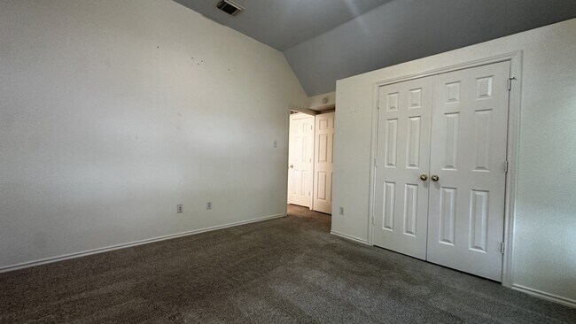 Building Photo - 18532 Bay Pines Ln