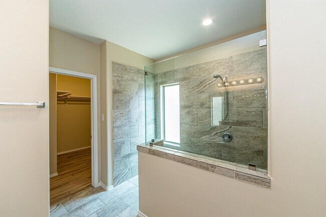 Building Photo - 11234 Sierra Gorda Dr