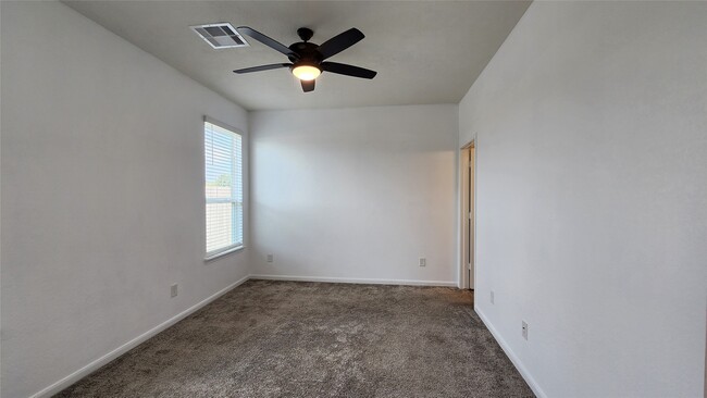 Building Photo - 9818 Mls Fld Dr
