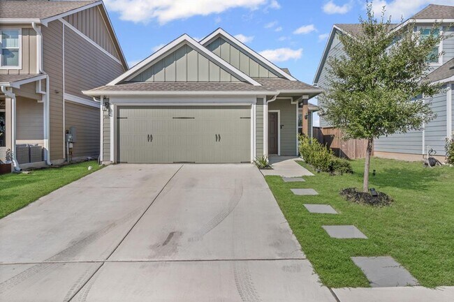 Primary Photo - 308 Majestic Cedar Ct