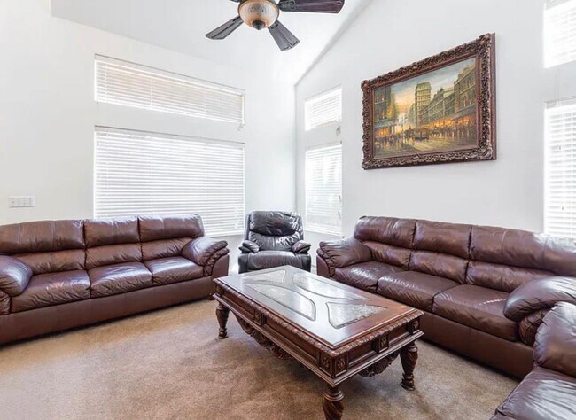 Building Photo - 5742 W Palo Alto Ave