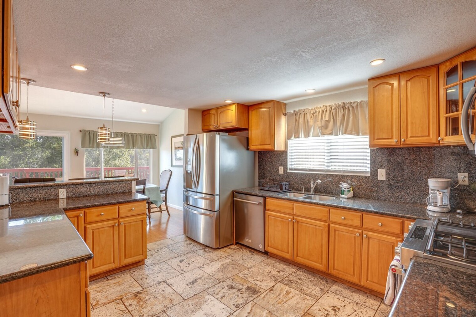 Building Photo - 420 Phoenix Cir