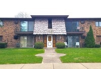 Building Photo - 5739 W 129th St