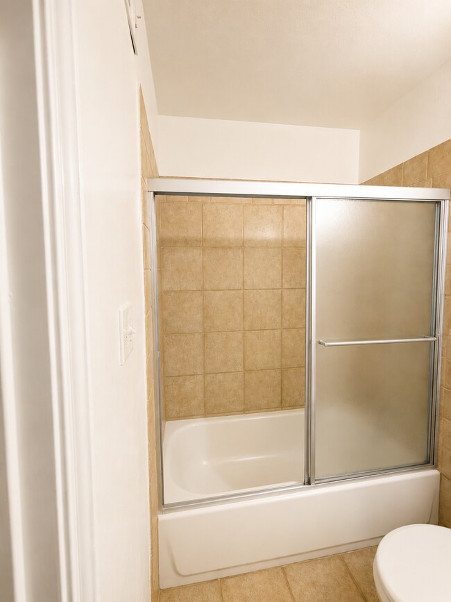 Building Photo - $1575 Moves You In - No Rent Due For August 2026    Updated interior - must see! Parking On Site ...