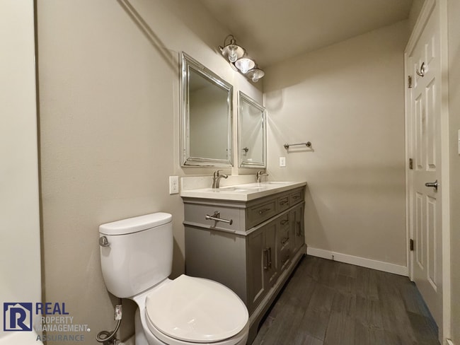 Building Photo - Spacious & Modern 3BR/2BA Home in Quiet Hillsboro Neighborhood
