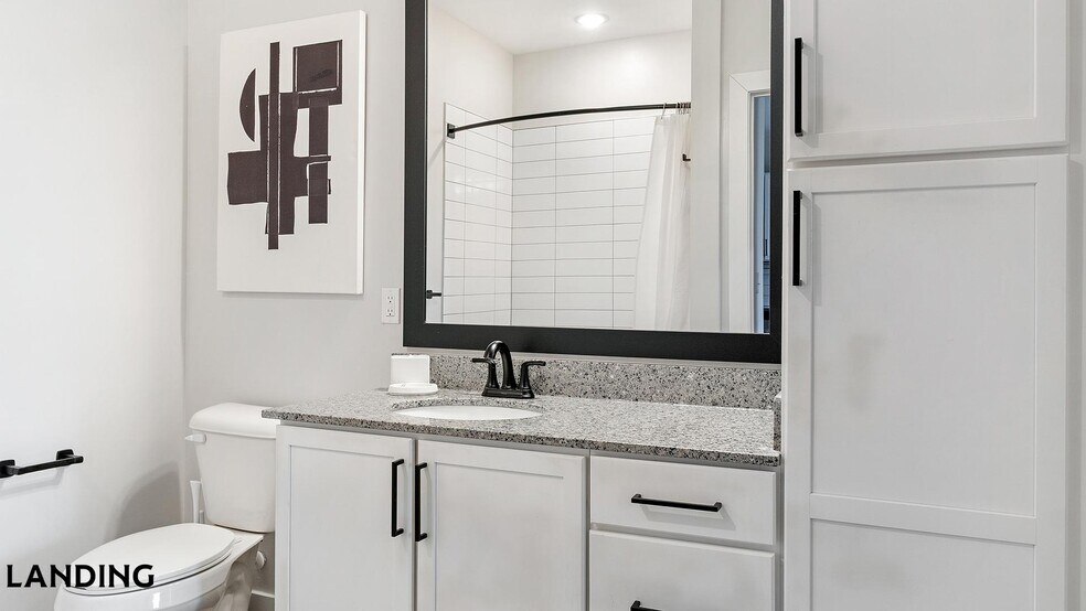 Building Photo - 1270 Hillcrest Dr