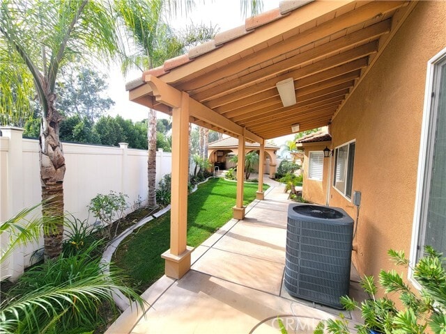 Building Photo - 3051 Portola St
