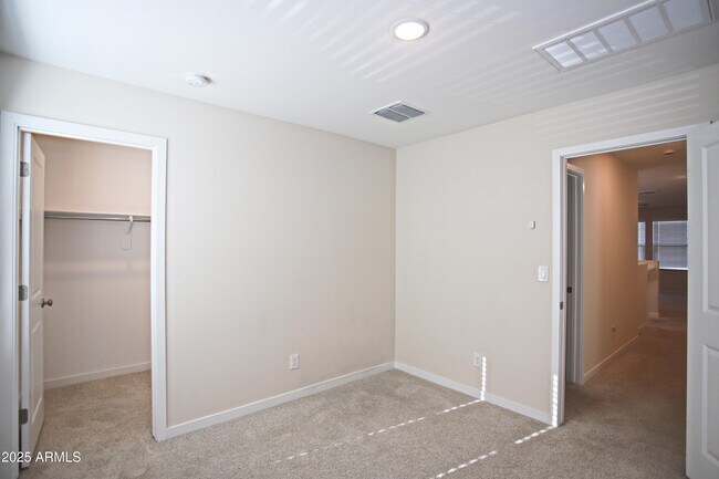 Building Photo - 7865 N 79th Ave