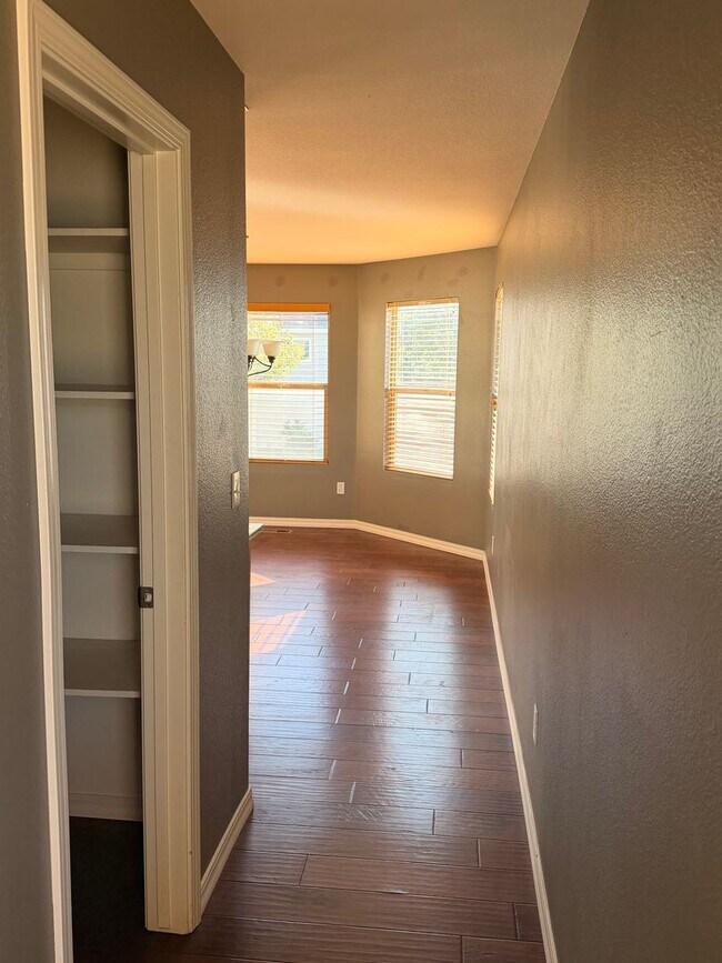 Building Photo - Bright & Spacious 5-Bedroom Home with 3-Car Garage – Available Now