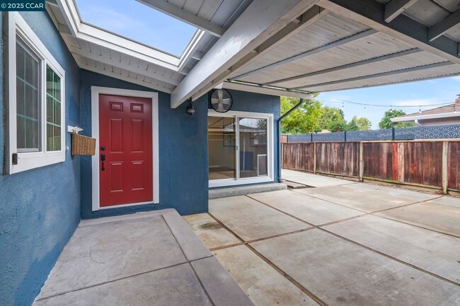 Building Photo - 3934 Bellwood Dr