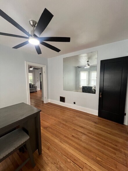 Building Photo - 602 Westcott St