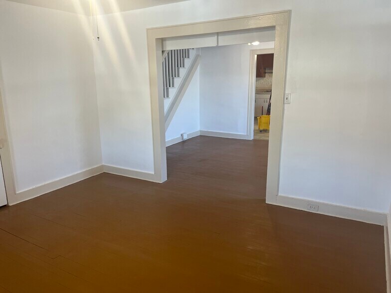 Building Photo - 508 New St