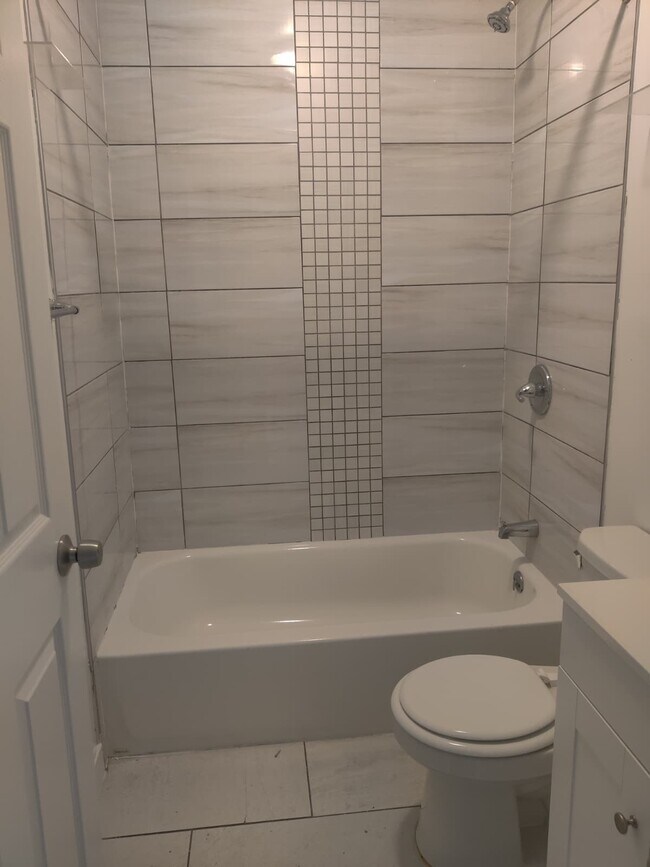 Building Photo - 6110 Master St