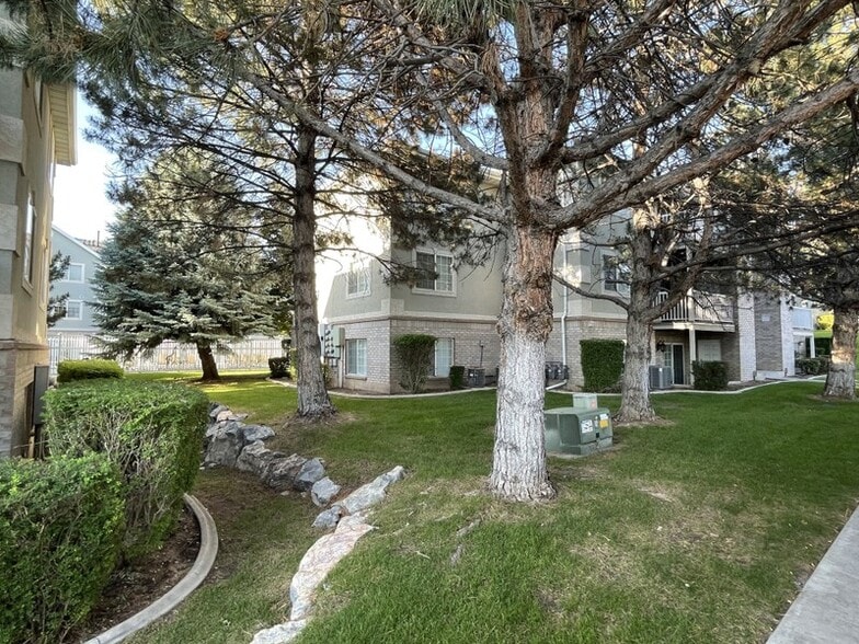 Building Photo - 1250 W 1480 N St