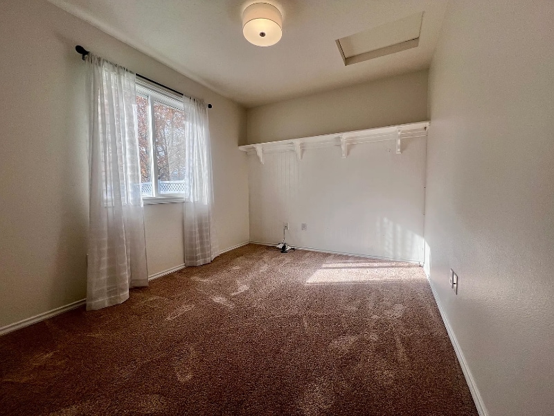 Building Photo - 16845 N Darmady Loop