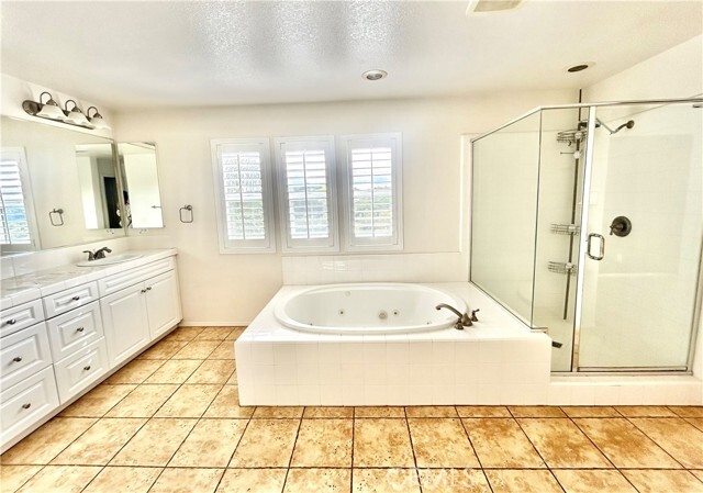 Building Photo - 8284 E Loftwood Ln