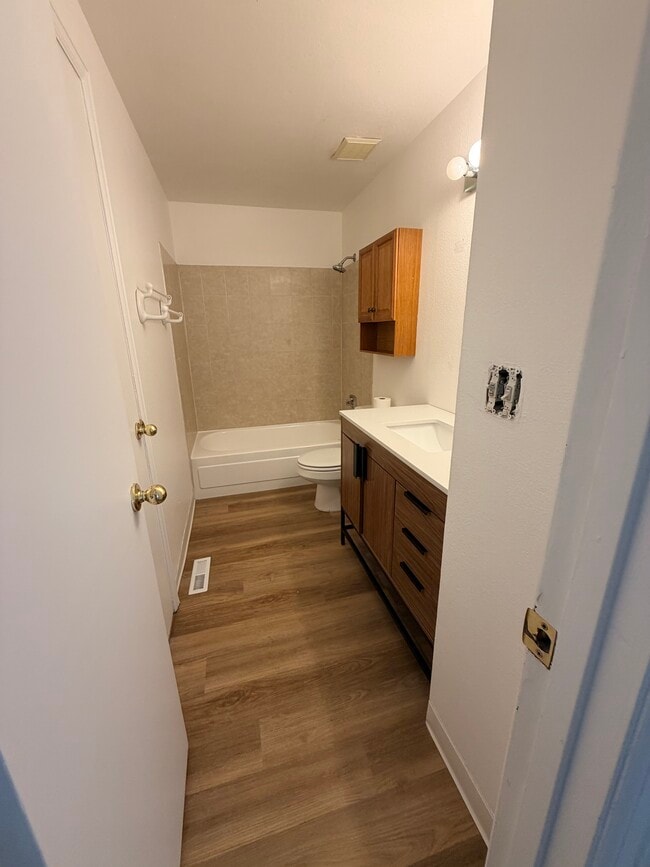 Building Photo - 10418 Jellison Way