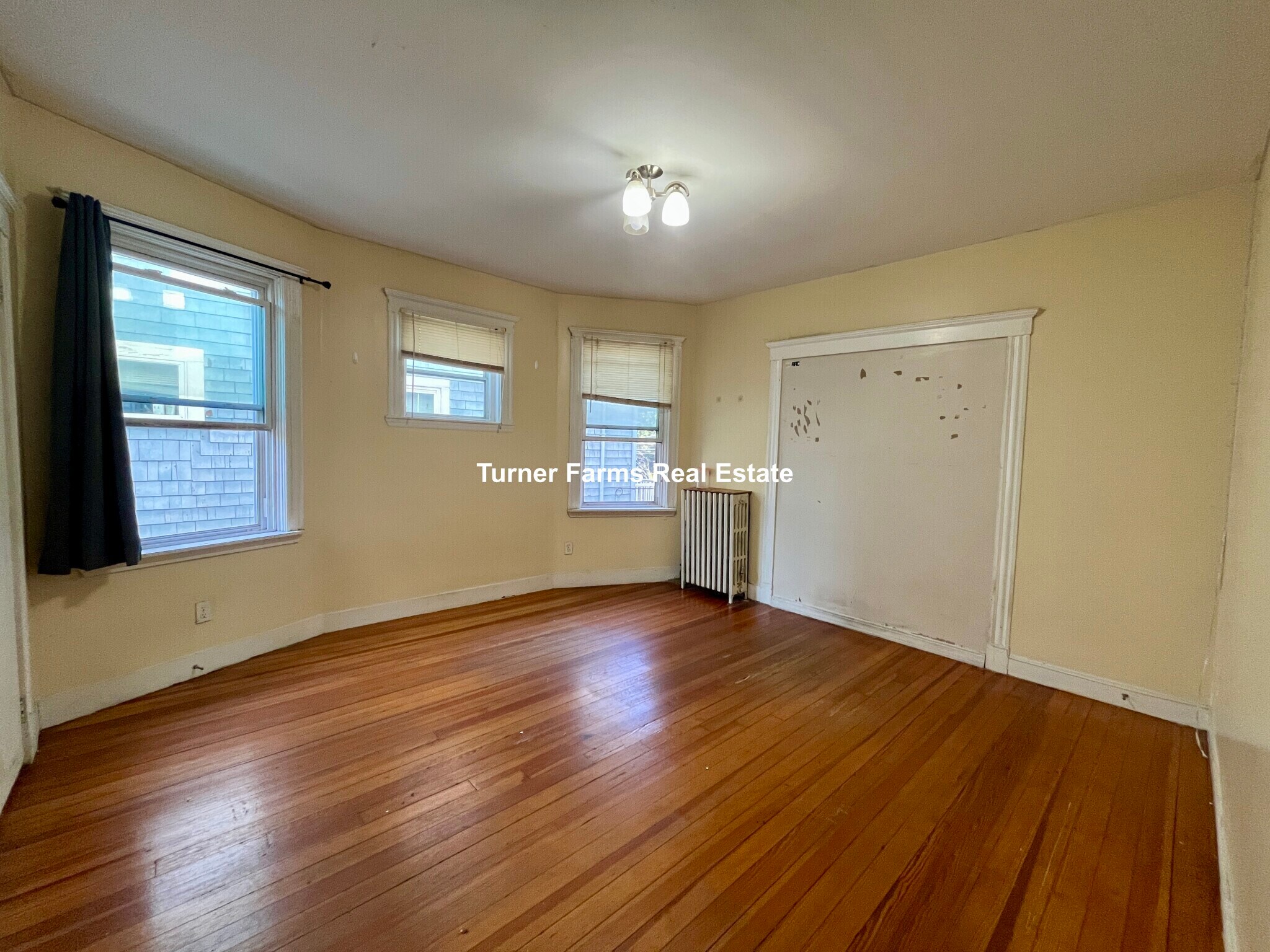 Building Photo - 49 Beech Glen St