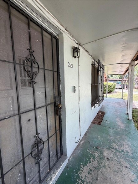 Building Photo - 2520 John Bruce Ave