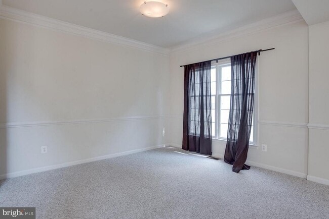 Building Photo - 43910 Camellia St