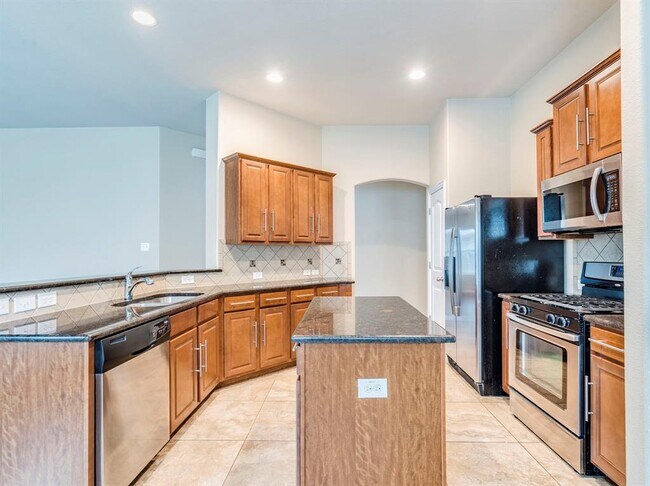 Building Photo - 327 Saffron Springs
