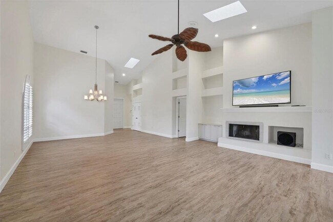 Building Photo - 7331 Villa D Este Dr