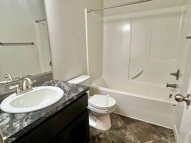 Building Photo - Almost all plank flooring -Beautiful Newer Built Home Central location!