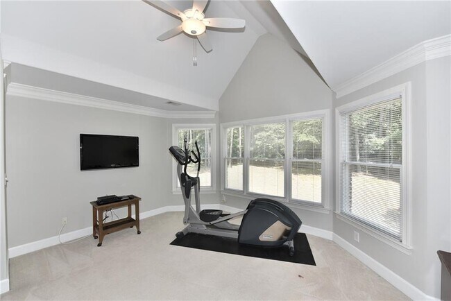 Building Photo - 735 Apsley Way