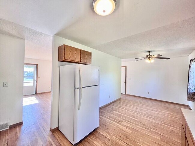 Building Photo - Cute 3 Bed, 1 Bath Ranch Home in Ault