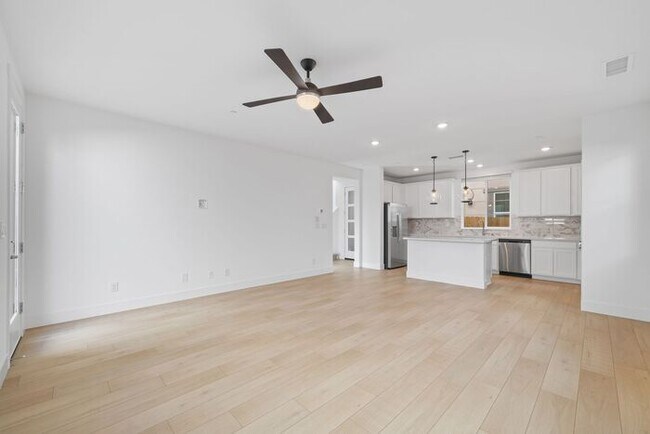 Building Photo - Brand new Arrowcreek Stunner!