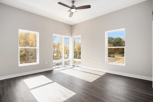 Building Photo - The Reserve at Hanover II