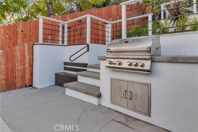 Building Photo - 4775 Huntington Dr